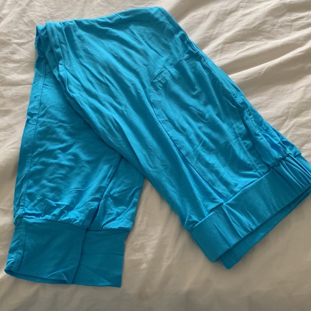Women 2 pc Loungewear set in Aqua Bamboo viscose - Picture 4 of 8
